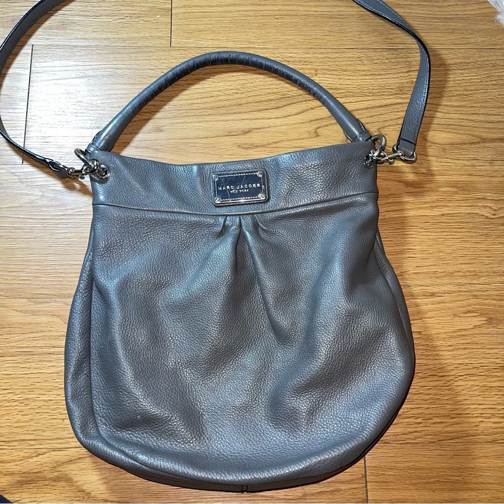 Marc Jacobs Gray Pebbled Leather Hobo Shoulder Crossbody Bag | Silver Hardware